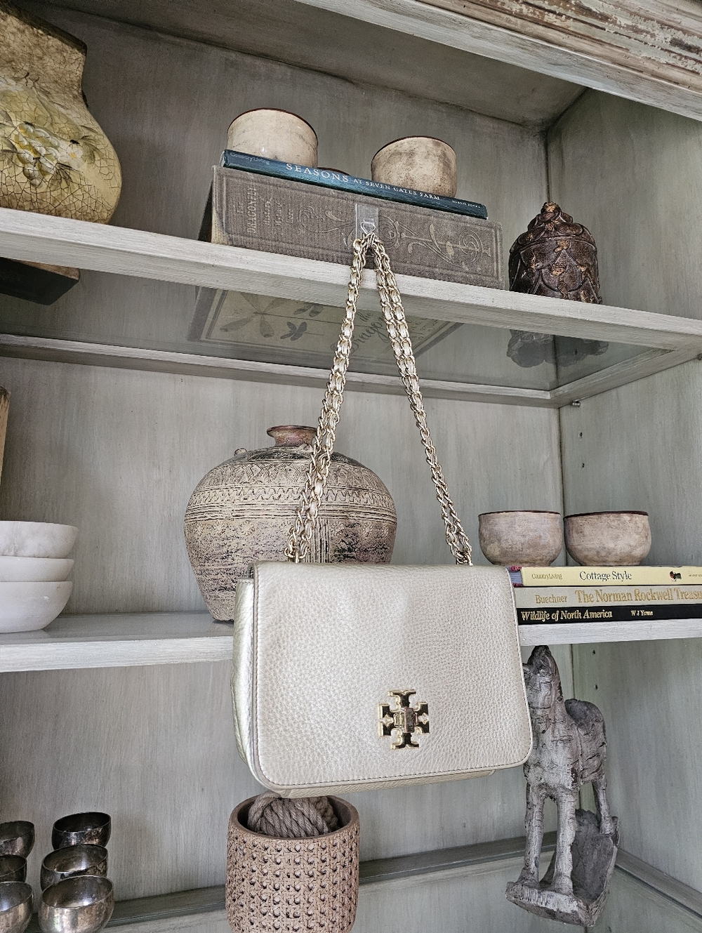 Tory Burch Mercer Adjustable Shoulder Bag White Gold Metallic - Picture 2 of 10